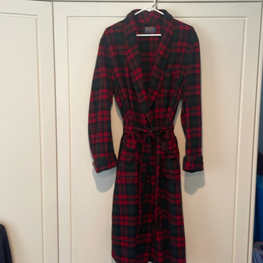 Pendleton virgin wool robe size M